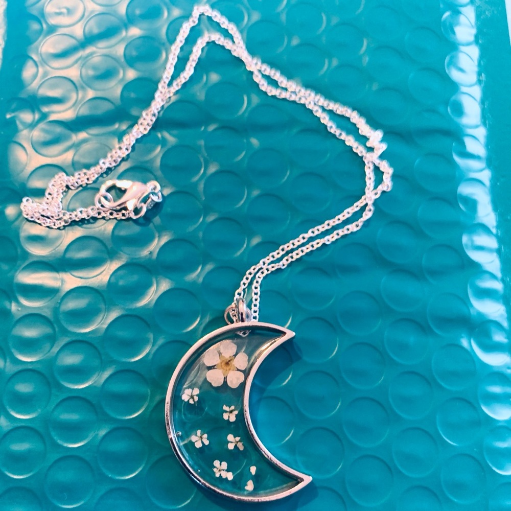 Moon Shaped Flower Pressed Necklace